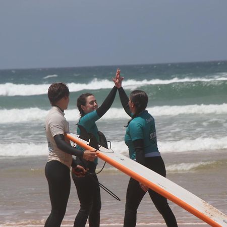 The Far End Surf House - Surf & Yoga Holidays Лориньян Экстерьер фото