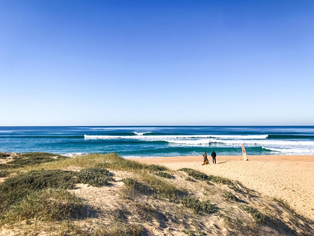 The Far End Surf House - Surf & Yoga Holidays Лориньян Экстерьер фото