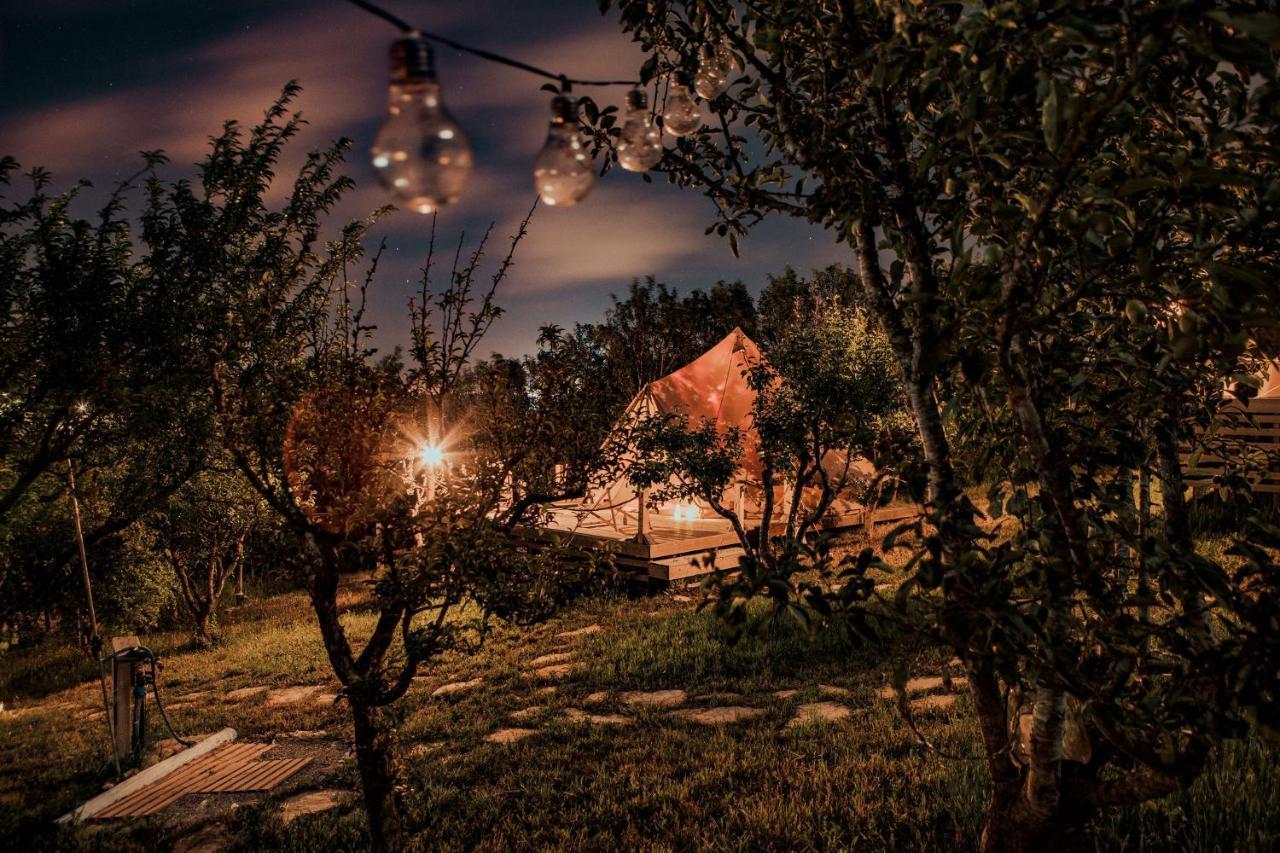 The Far End Surf House - Surf & Yoga Holidays Лориньян Экстерьер фото