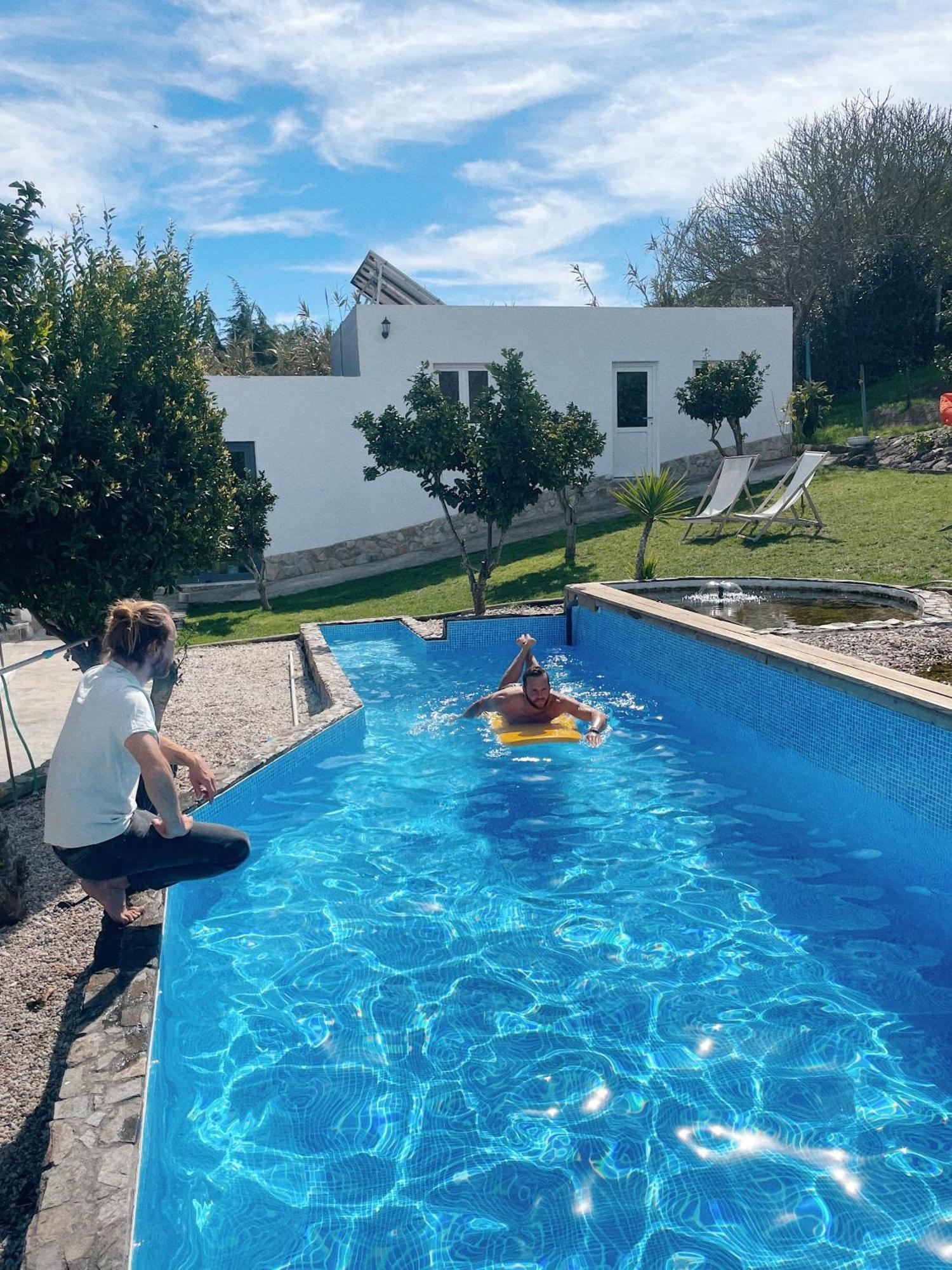 The Far End Surf House - Surf & Yoga Holidays Лориньян Экстерьер фото