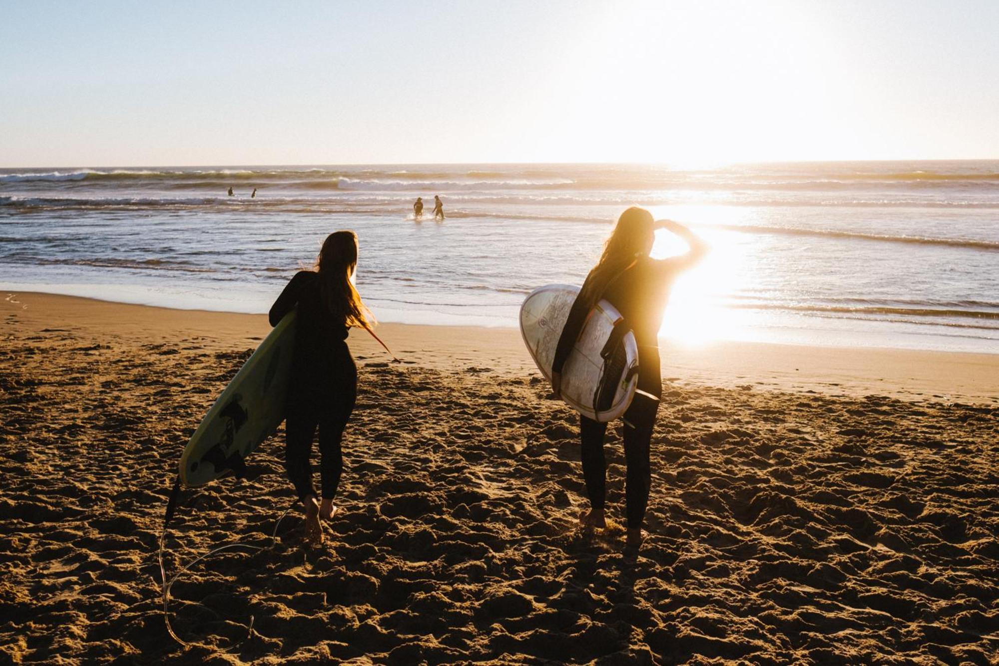 The Far End Surf House - Surf & Yoga Holidays Лориньян Экстерьер фото